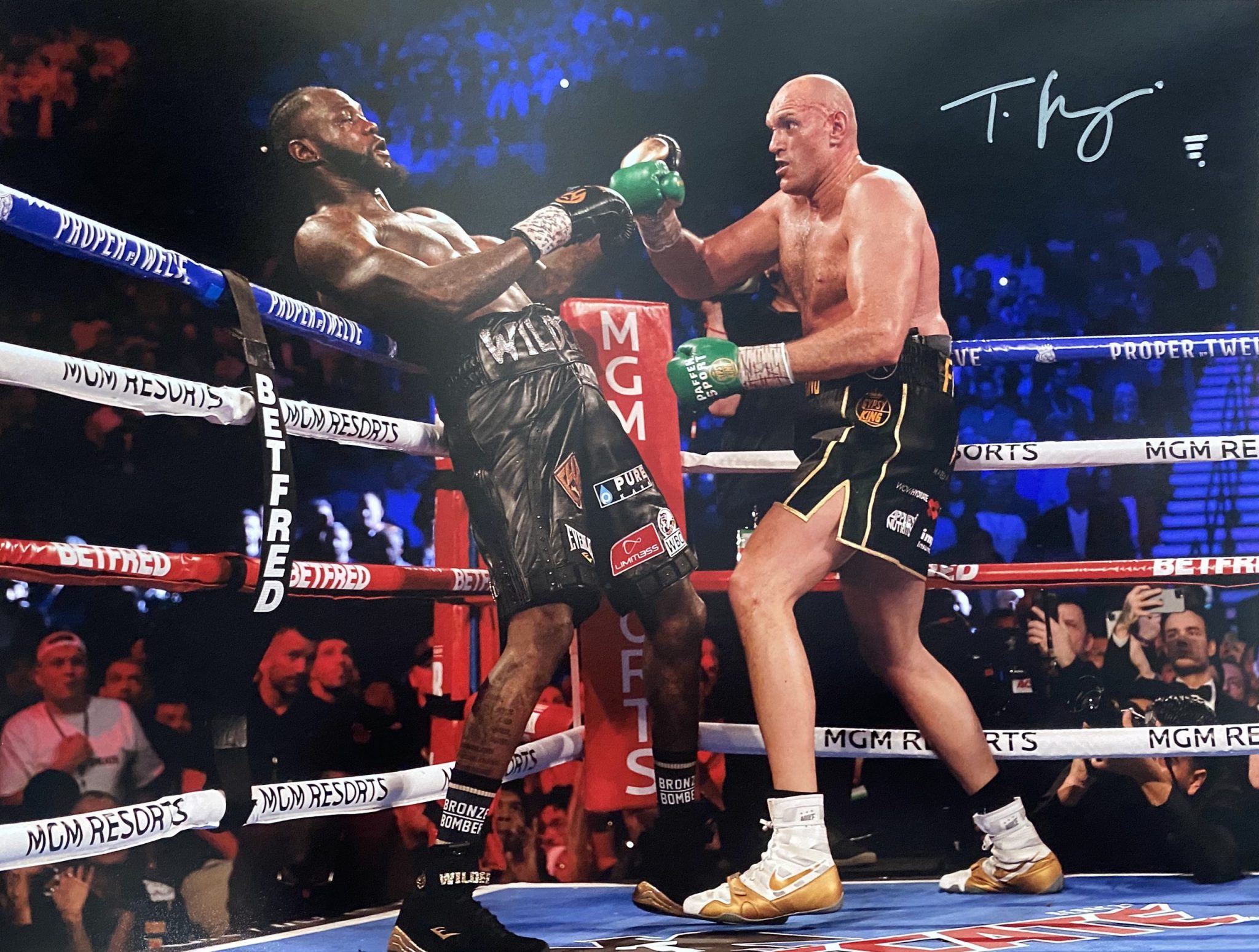 SIGNED 16X12 PHOTO - Tyson Fury Official Merchandise